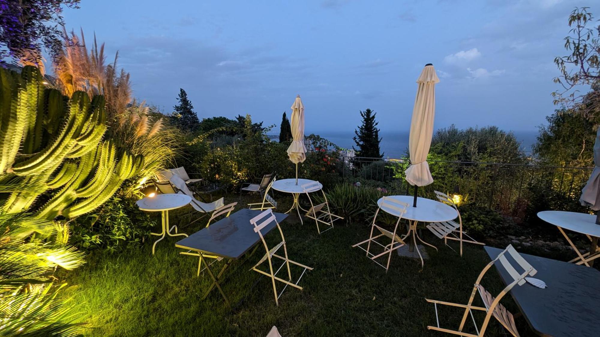 Le Mas D'Angeline, Vue Mer, Jardin Commun, Parking, Voiture Requise, 10 Min En Voiture De Monaco, Route Etroite, Pente Raide, Croisement Limite, Sea View, Shared Garden, Parking, Car Required, 10 Min Drive From Monaco, Narrow Steep Road, Limited Pass Beausoleil Exterior foto