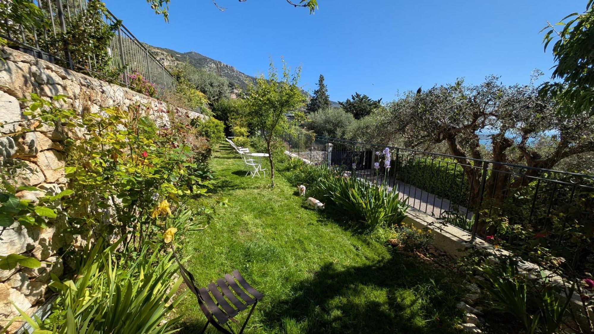 Le Mas D'Angeline, Vue Mer, Jardin Commun, Parking, Voiture Requise, 10 Min En Voiture De Monaco, Route Etroite, Pente Raide, Croisement Limite, Sea View, Shared Garden, Parking, Car Required, 10 Min Drive From Monaco, Narrow Steep Road, Limited Pass Beausoleil Exterior foto
